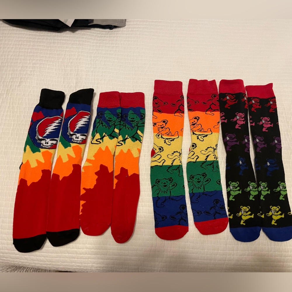 Lot of 4 pairs Grateful Dead Socks